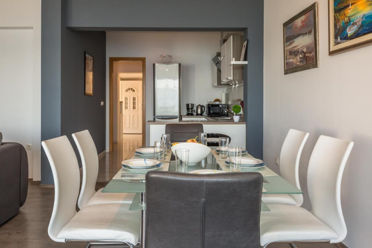 Modern Apartment Omis Exterior photo
